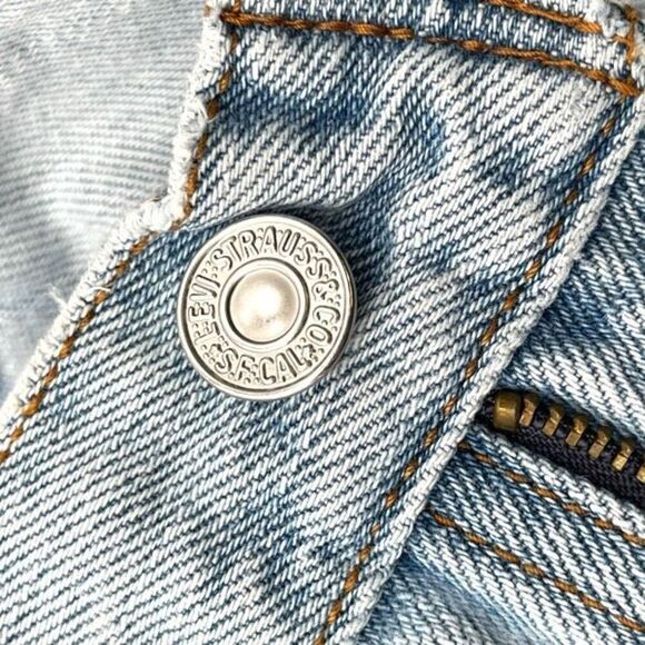 Levi's 505 Jeans Men's W40 L30 Blue Denim Regular Fit Straight Leg Light Wash - Picture 7 of 16